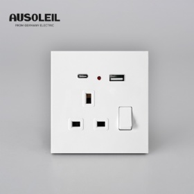 A90032 13A 1 gang switch +multifunction socket+USB